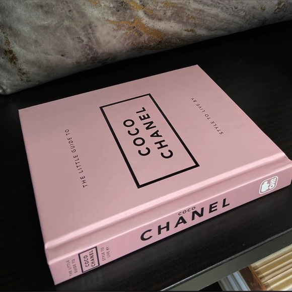 CHANEL Accessories The Little Guide To Coco Chanel Style To Live By Chanel Coffee Table Book